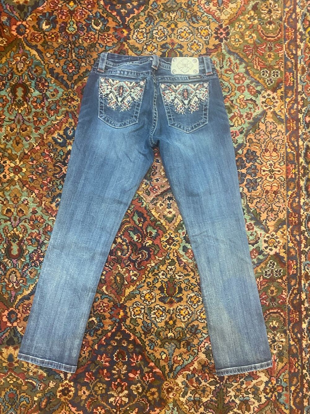 Miss Me Y2K Bling  Mid-Rise Aztec Embroidery Cropped Capri Jeans Cowgirl Size 26